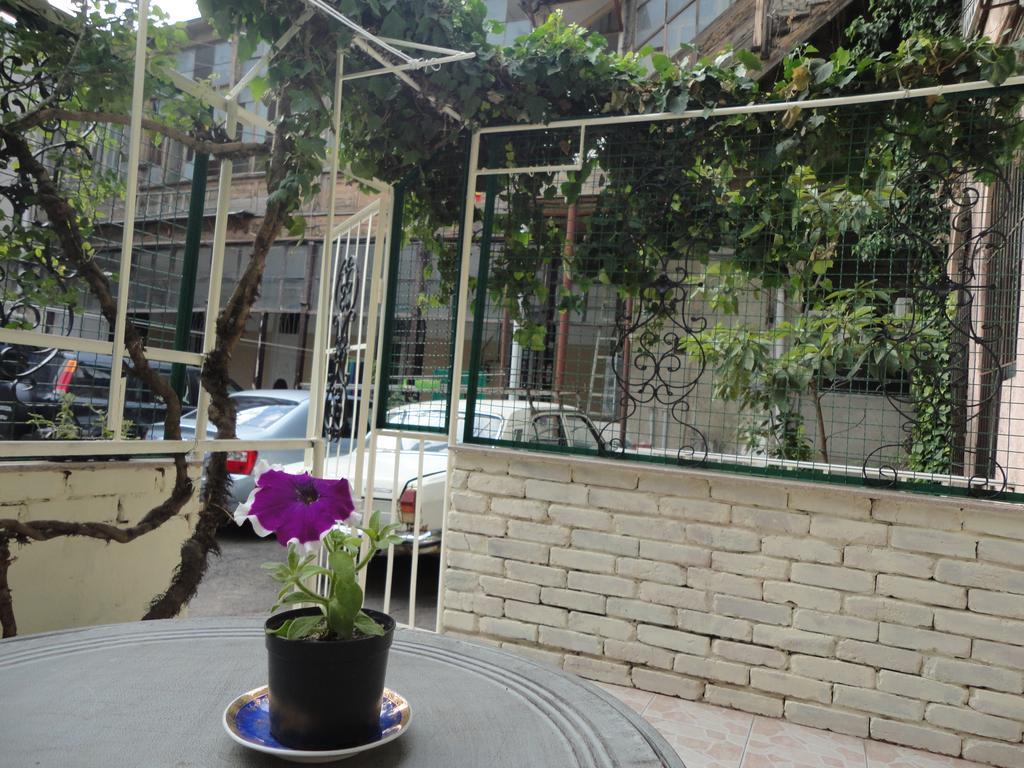 Art House Petunia Apartment Tbilisi Exterior foto