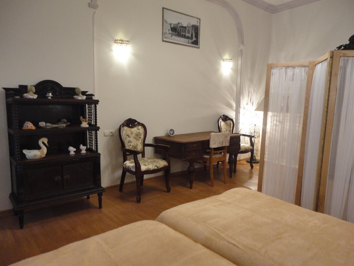 Art House Petunia Apartment Tbilisi Exterior foto