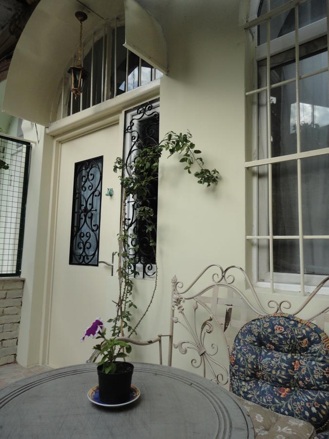Art House Petunia Apartment Tbilisi Exterior foto