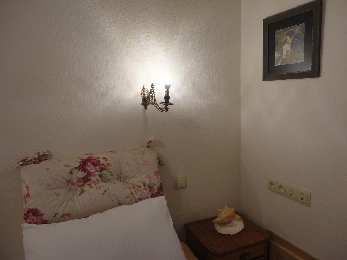 Art House Petunia Apartment Tbilisi Exterior foto