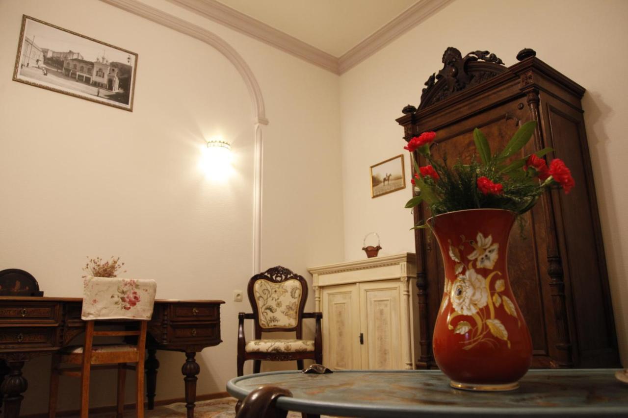 Art House Petunia Apartment Tbilisi Exterior foto
